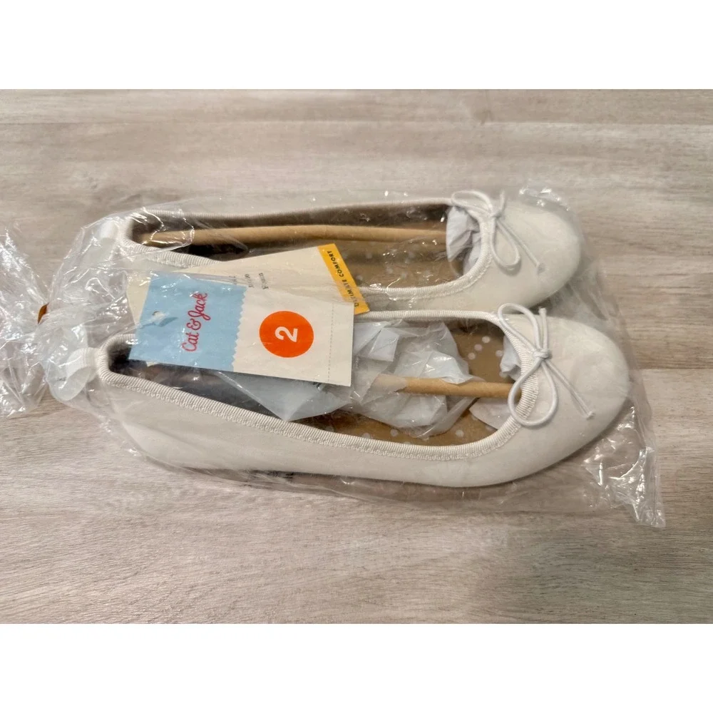 Cat & Jack Ballet Flats Kids Size 2 White New Bow Detail Slip On Dress Shoes